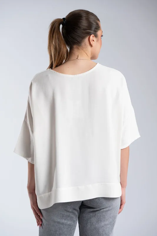Minimal Oversized T-Shirt Necklace