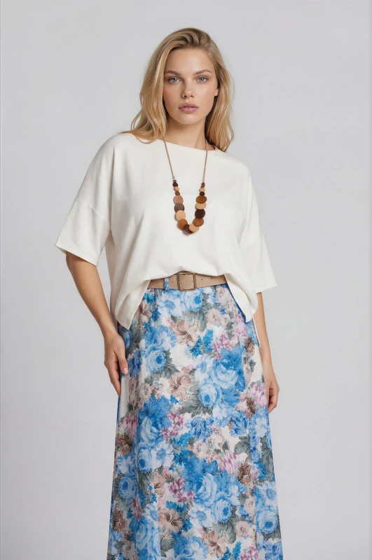 T-Shirt Minimal Oversized Necklace
