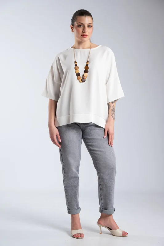 Minimal Oversized T-Shirt Necklace