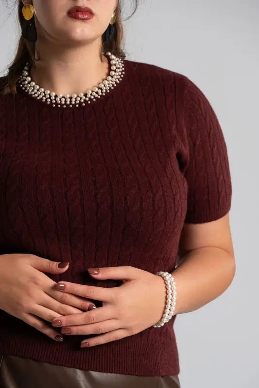 Blouse Knitted Pearl Neckline