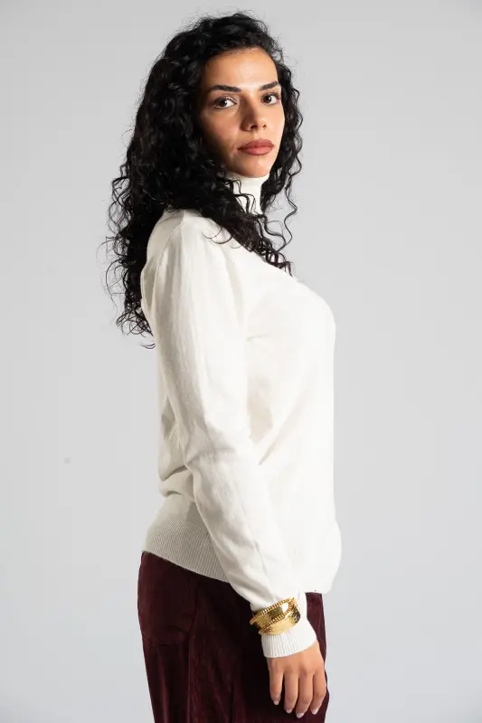 Knitted Blouse Turtleneck Heart