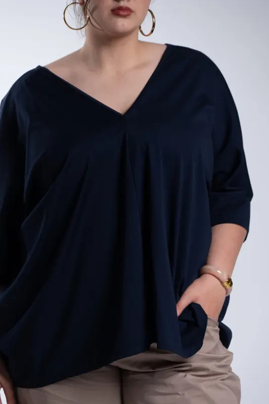 Oversized V-neck T-shirt 