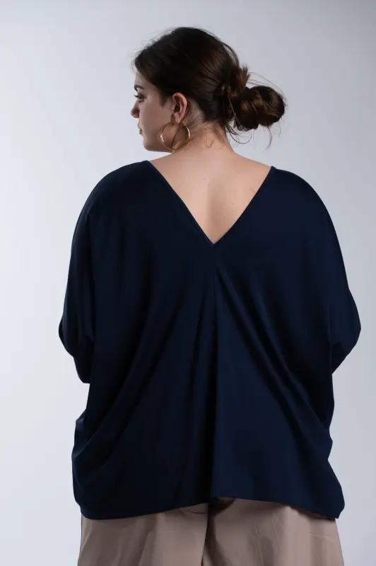 Oversized V-neck T-shirt 