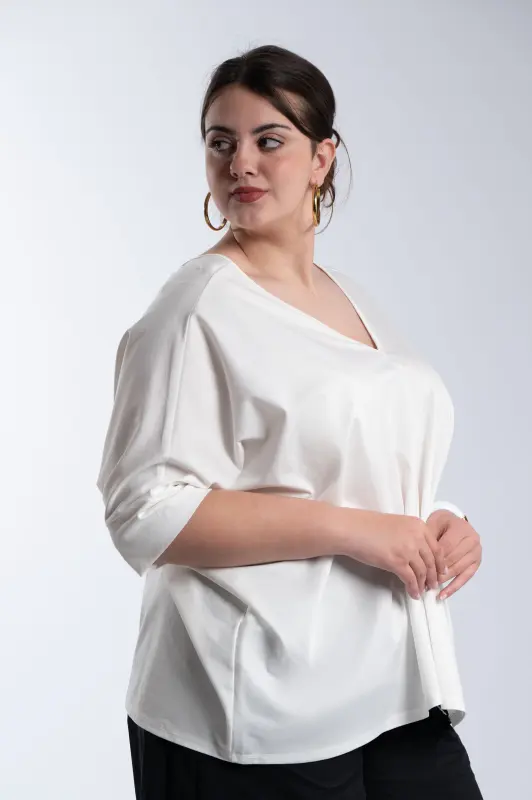 Oversized V-neck T-shirt 