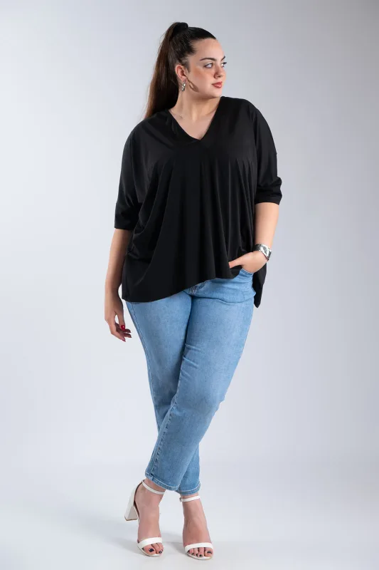 Oversized V-neck T-shirt 