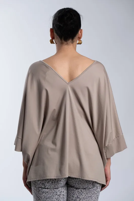 Oversized V-neck T-shirt 