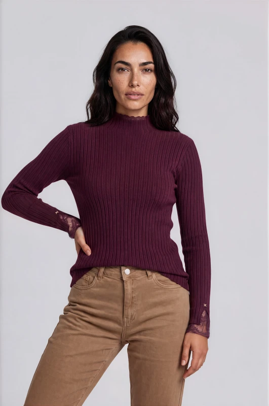 Blouse Ribbed With Lace