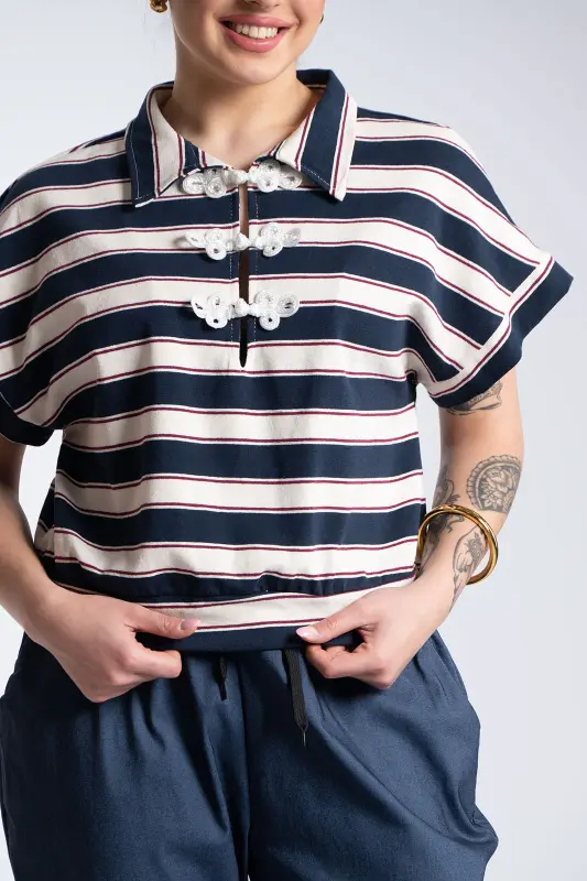 Μπλούζα Ριγέ Ιδιαίτερο Κούμπωμα