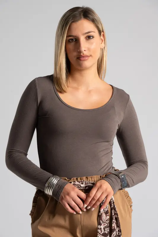 Blouse Round Neckline