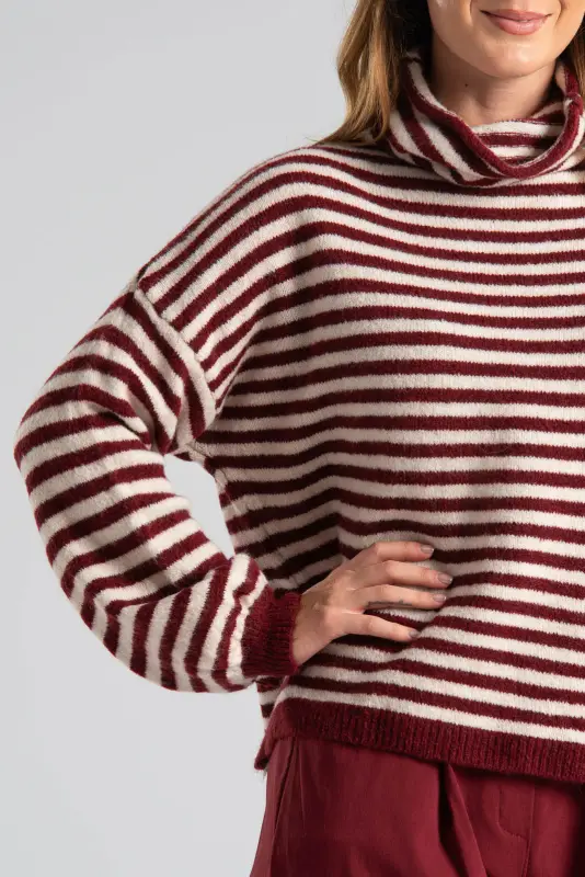 Loose-fitting Turtleneck Sweater Striped 