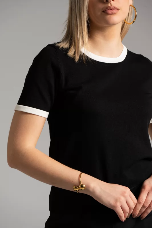 Blouse Color Detail