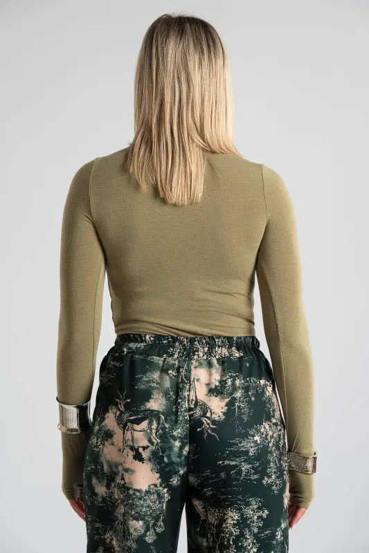 Blouse Turtleneck Basic Solid Color