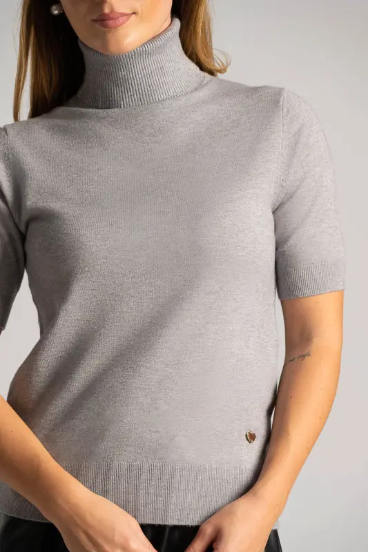 Blouse Turtleneck Short Sleeve Silver Thread 