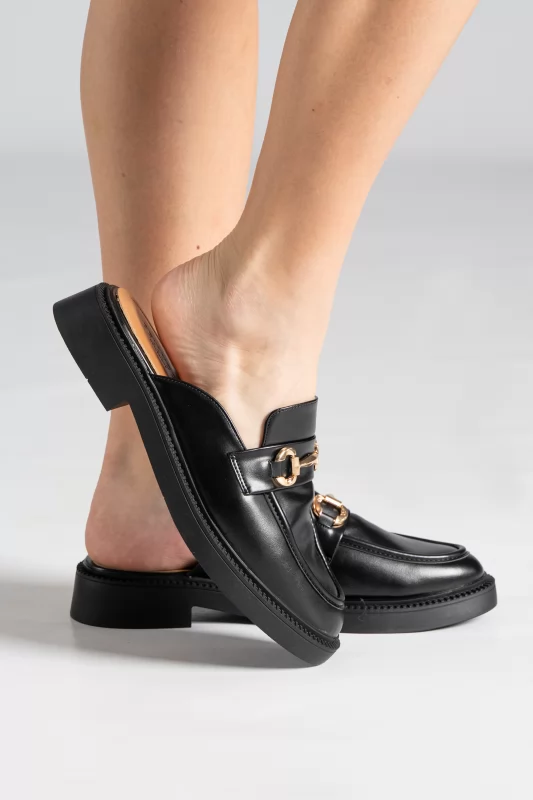 Mules Buckle