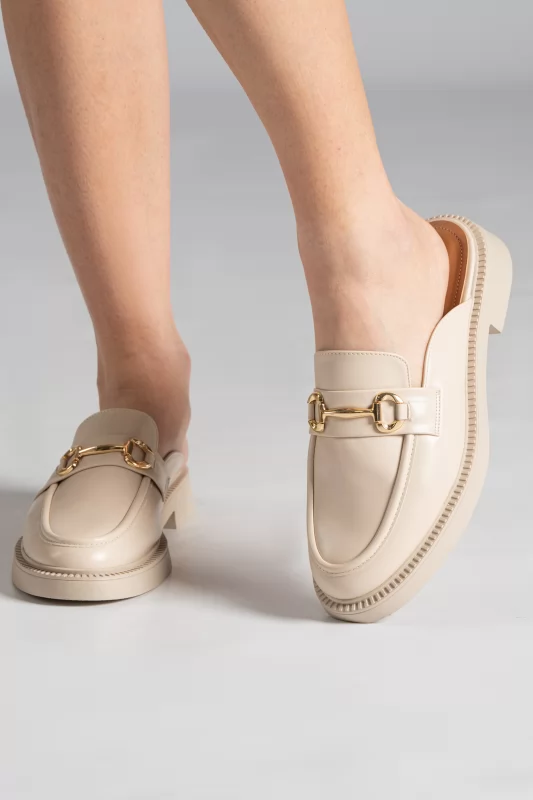 Mules Buckle