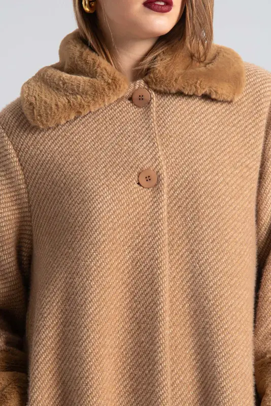 Coat Solid Color Furry Details