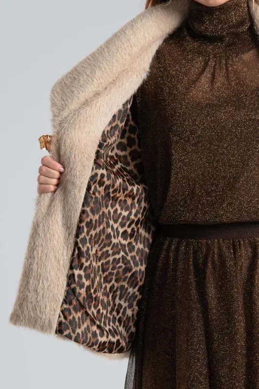 Πανωφόρι Fluffy Καρφίτσα