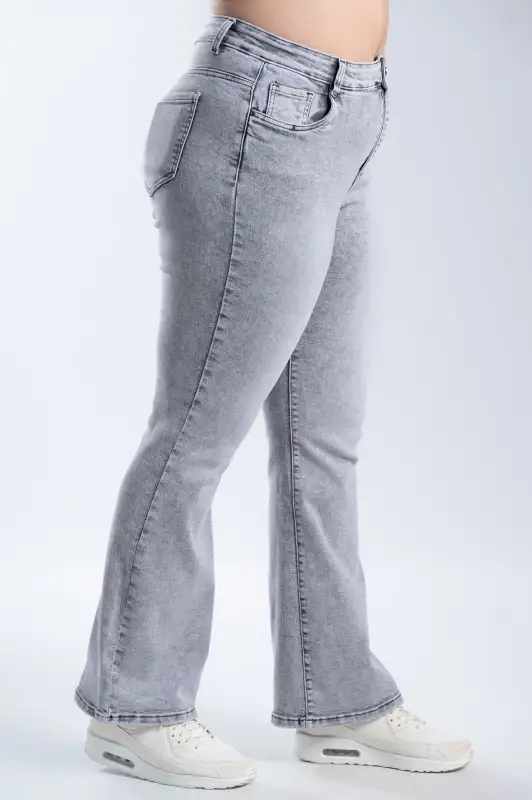 Denim Relaxed Light-Bell Bottom Pants 