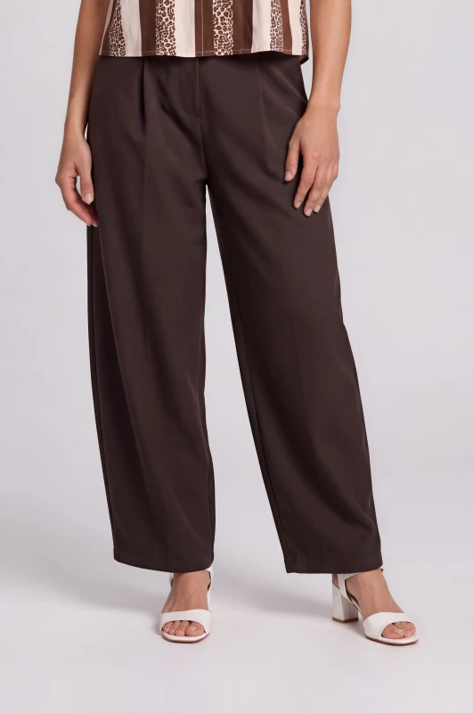 Minimal High-Waisted Pleated Trousers Belt 