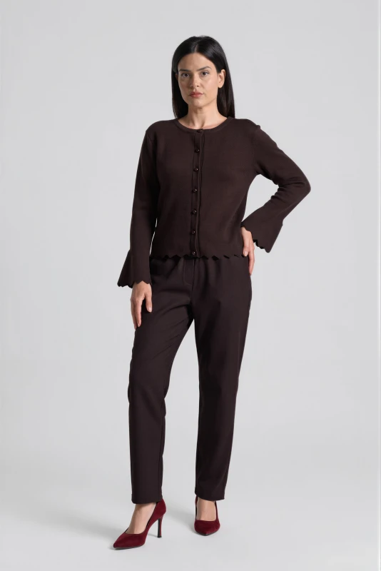 Pants Solid-Color with an Elastic Waistband