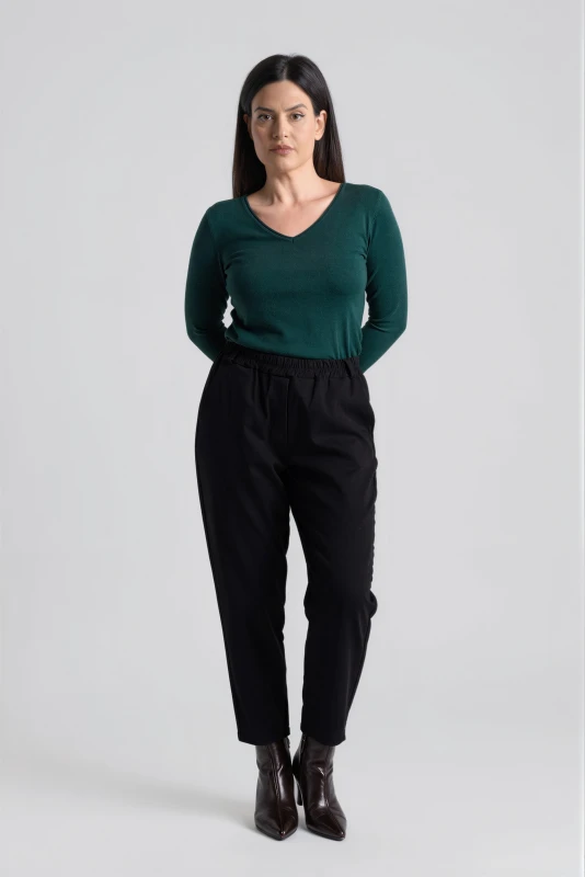 Pants Solid-Color with an Elastic Waistband