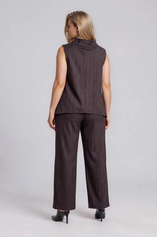Pants Striped with a Belt