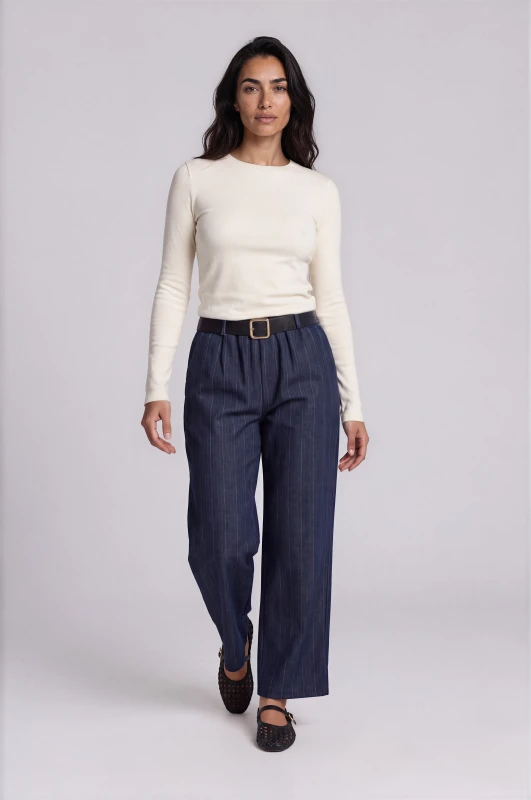 Pants Striped with a Belt