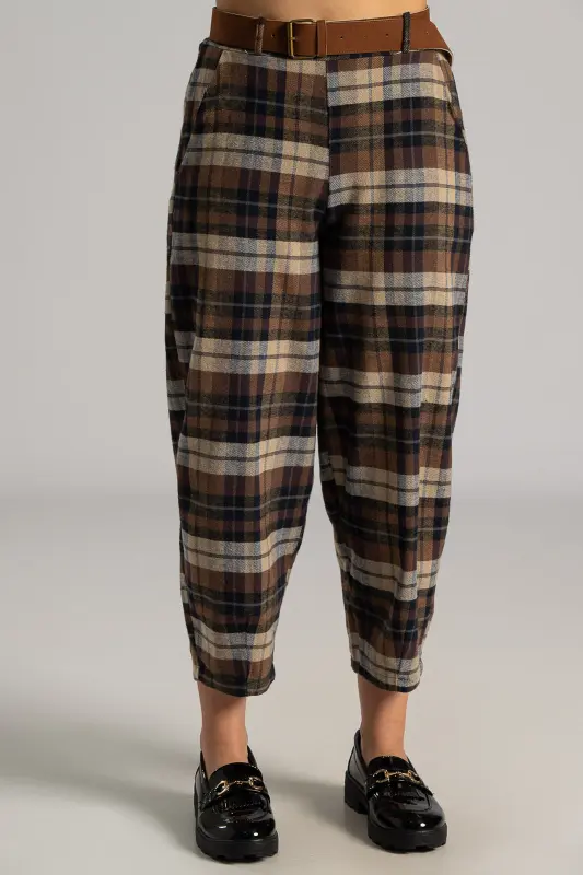 Slouchy Checkered Belted Pants