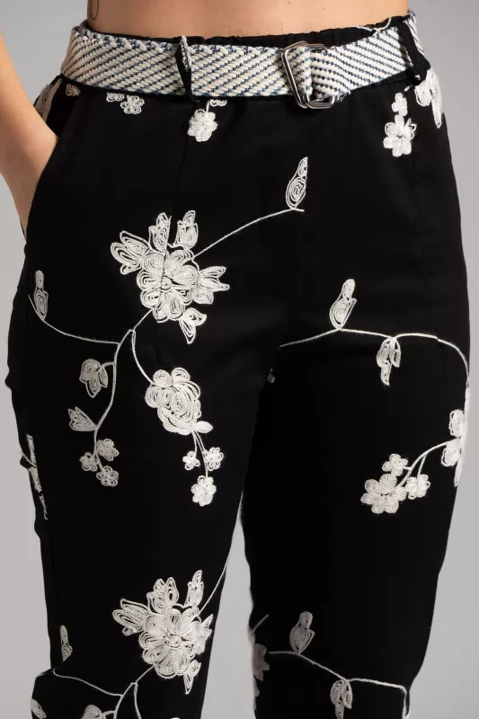 Παντελόνι Slouchy Κέντημα