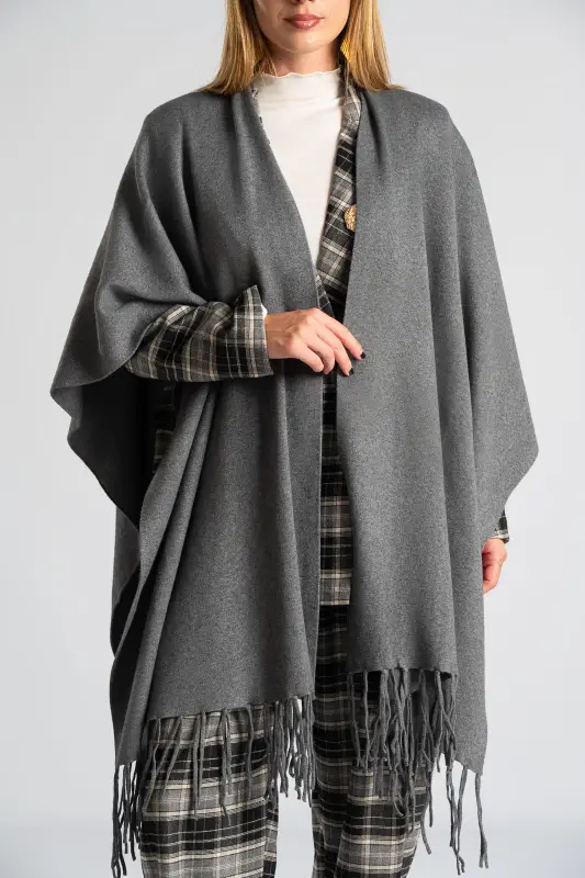 Poncho Asymmetrical Fringes