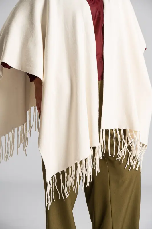Poncho Asymmetrical Fringes