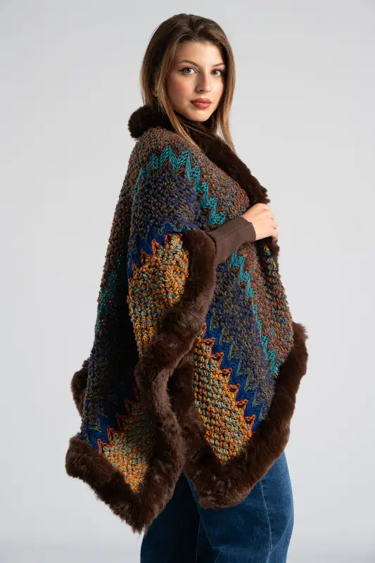 Poncho Knitted Wool Details