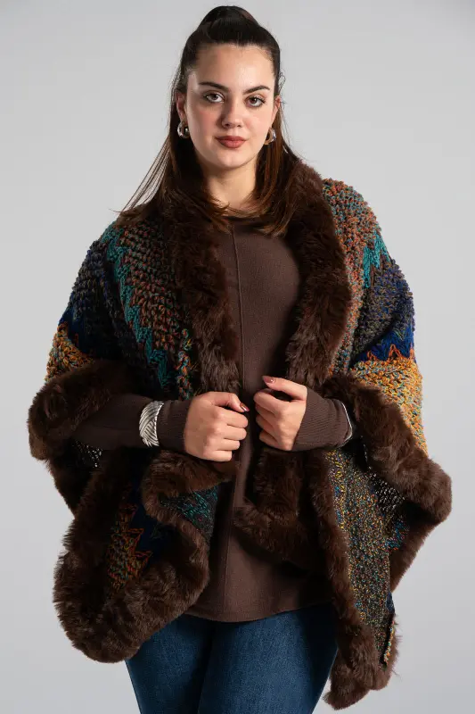 Poncho Knitted Wool Details