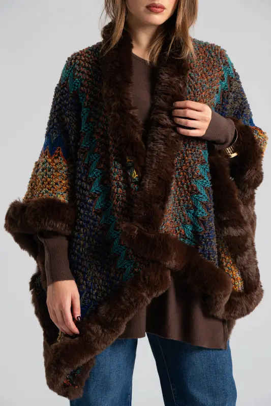 Poncho Knitted Wool Details