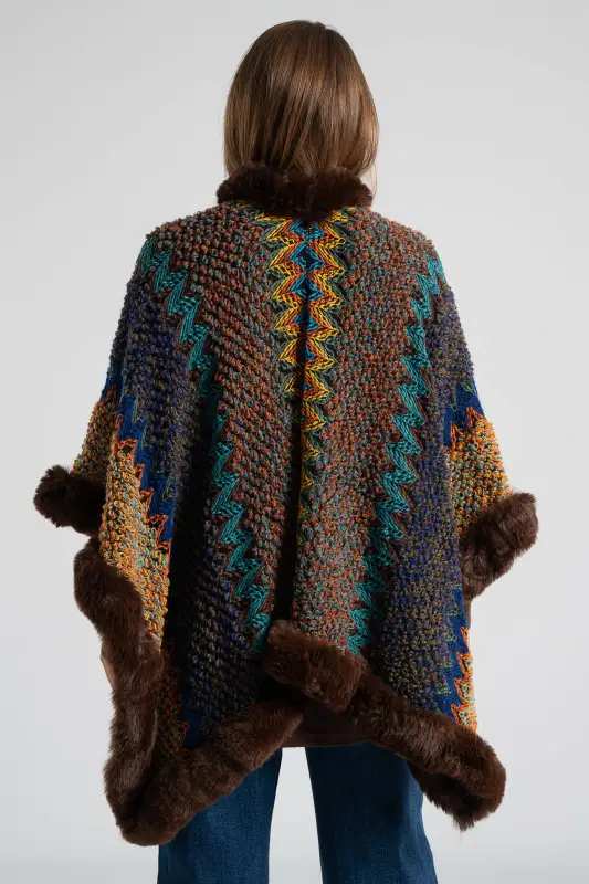 Poncho Knitted Wool Details