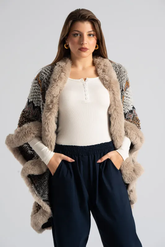 Poncho Knitted Wool Details