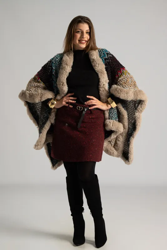 Poncho Knitted Wool Details