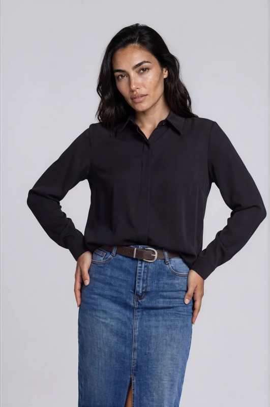 Shirt With Pleat