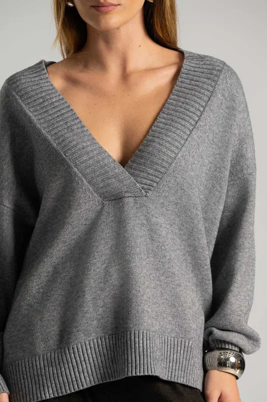 Sweater V Rib Trim