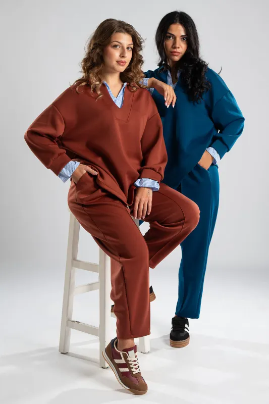 Set Blouse with Collar and Trousers