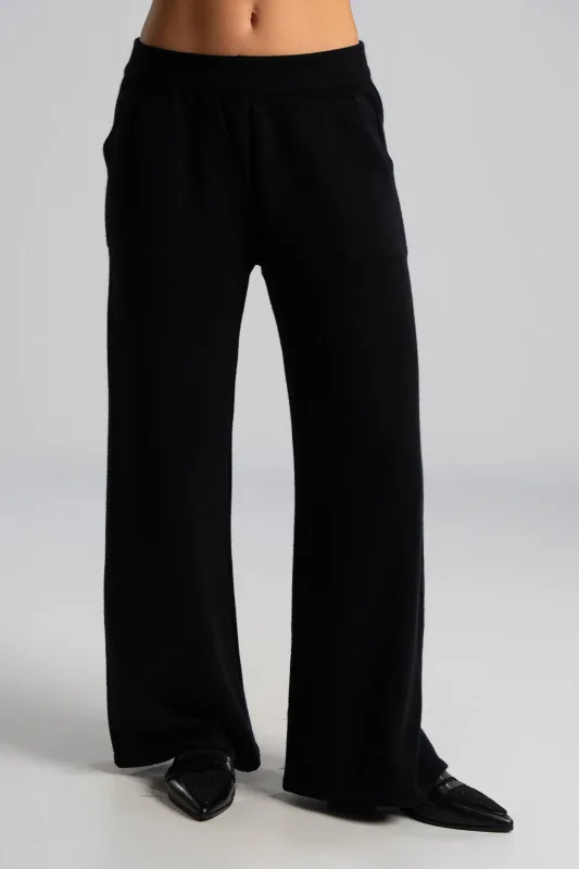 Set Blouse With Lace Pants