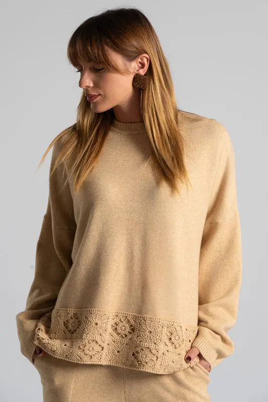 Set Blouse With Lace Pants
