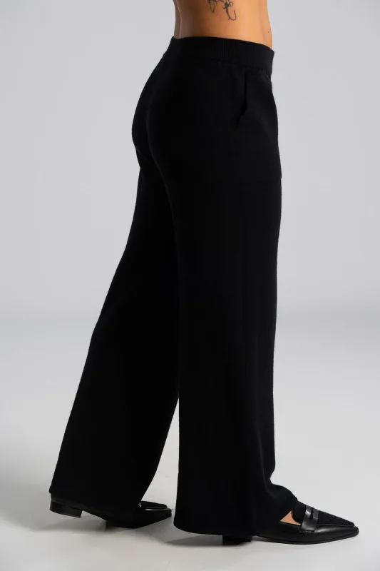 Set Blouse With Lace Pants