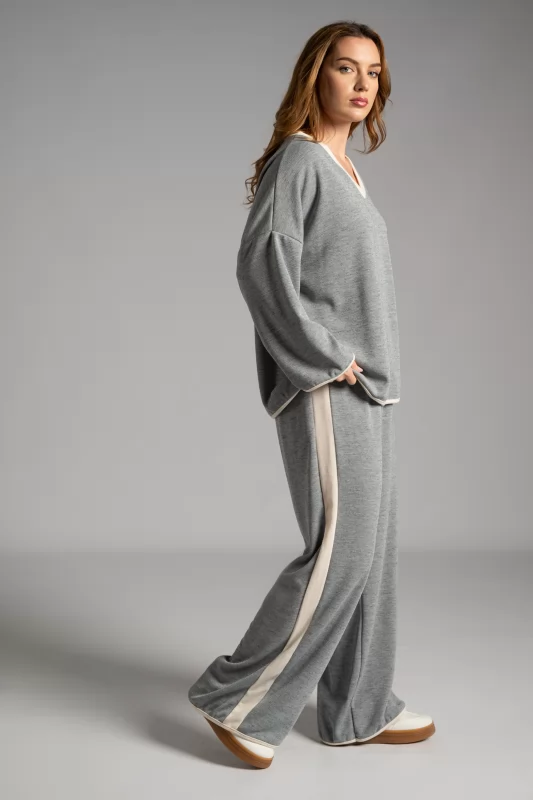 Set Blouse-Pants Color Details