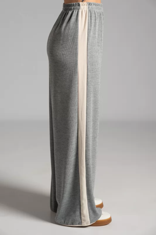 Set Blouse-Pants Color Details