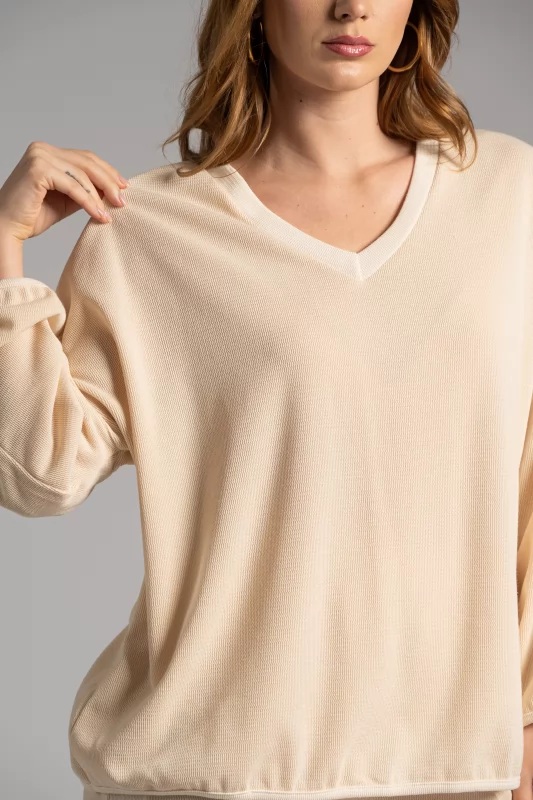 Set Blouse-Pants Color Details