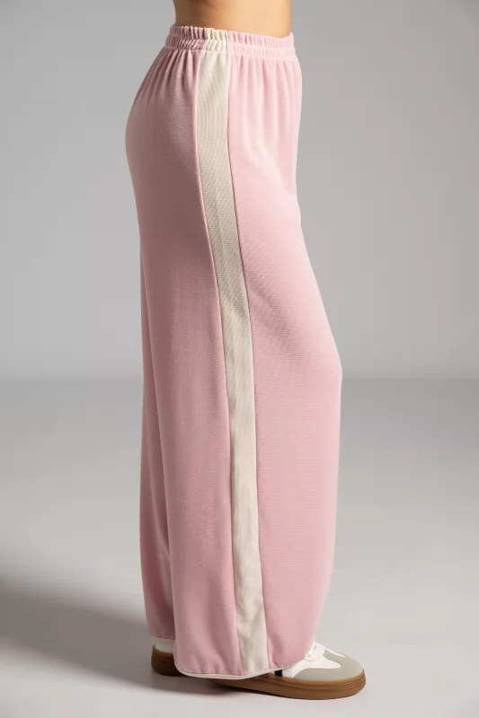 Set Blouse-Pants Color Details