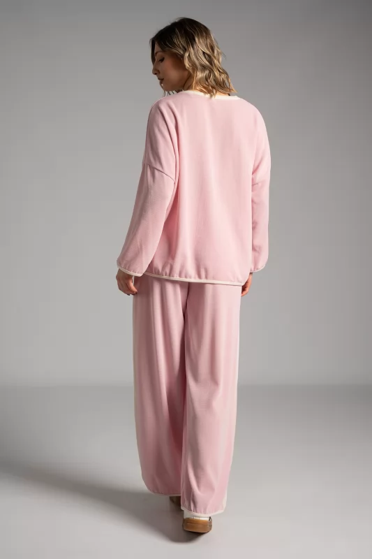 Set Blouse-Pants Color Details