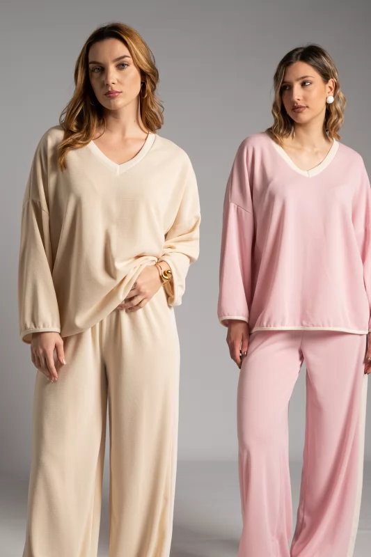 Set Blouse-Pants Color Details