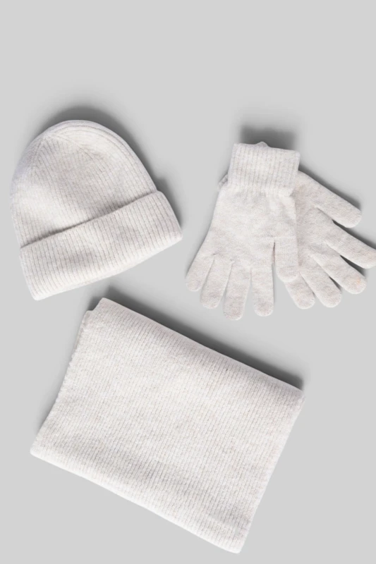 Co-ord Hat-Gloves-Scarf Knitted 